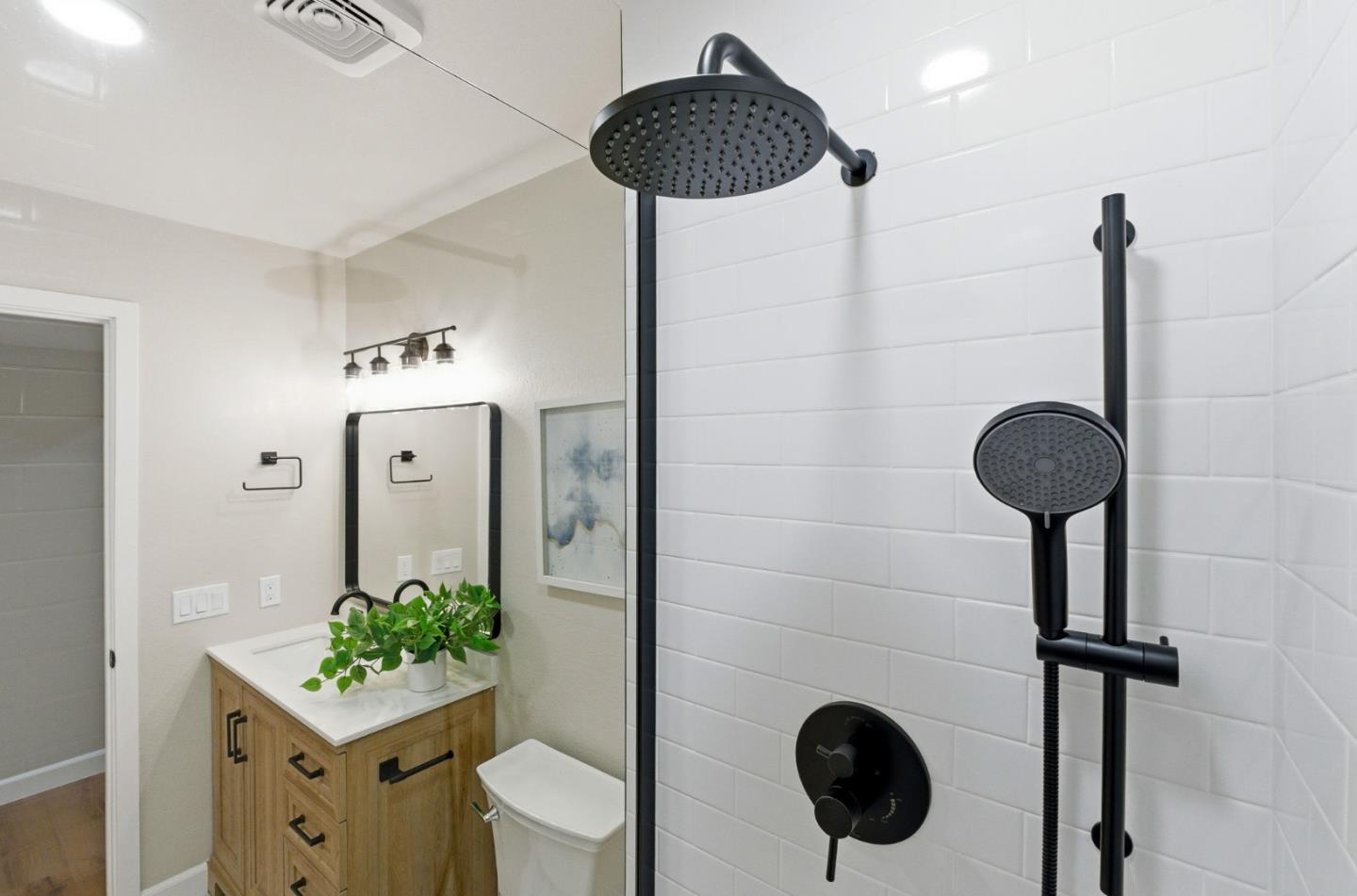 Detail Gallery Image 17 of 41 For 668 Potomac Ct, San Jose,  CA 95136 - 5 Beds | 3 Baths