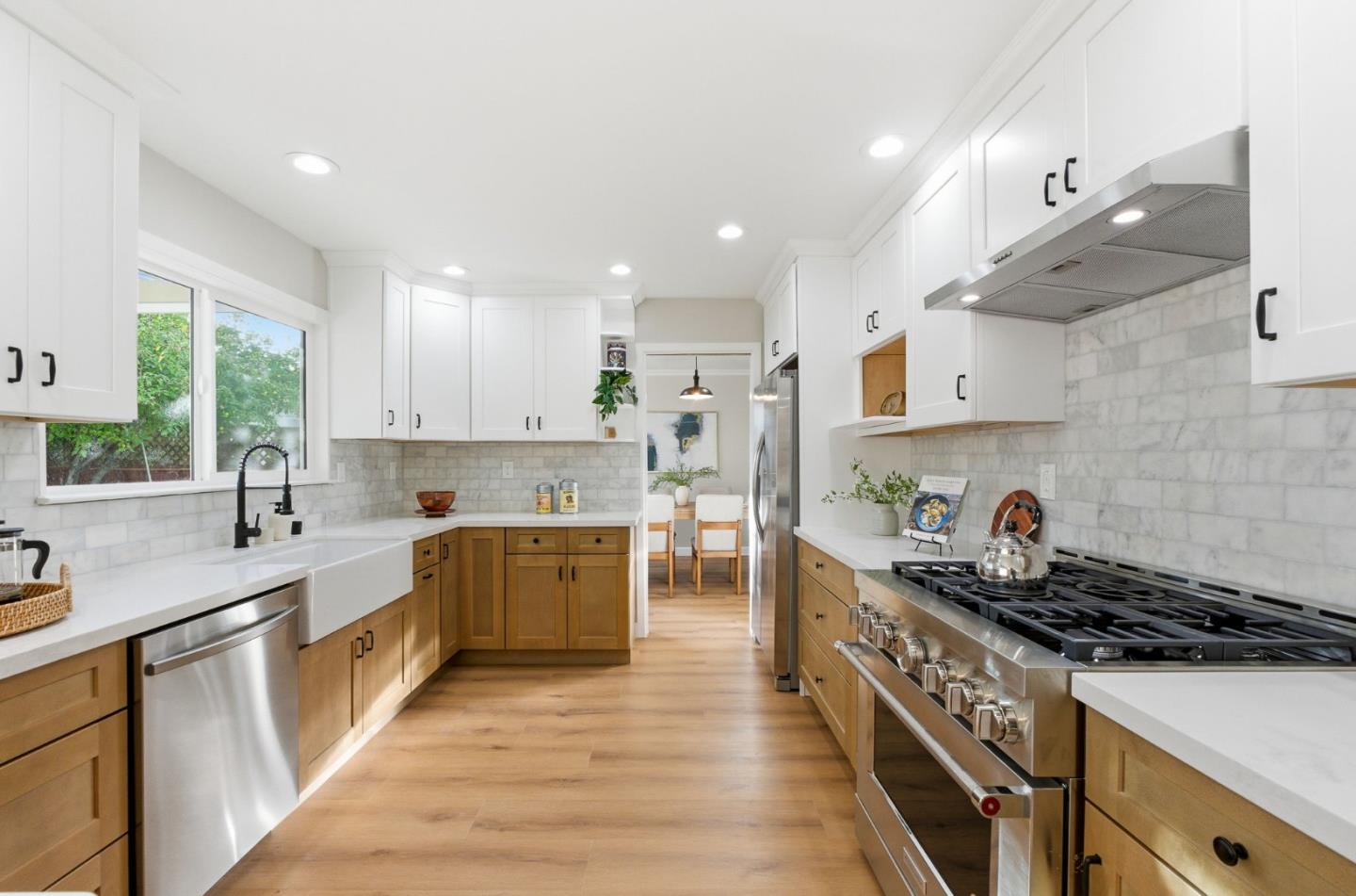 Detail Gallery Image 9 of 41 For 668 Potomac Ct, San Jose,  CA 95136 - 5 Beds | 3 Baths