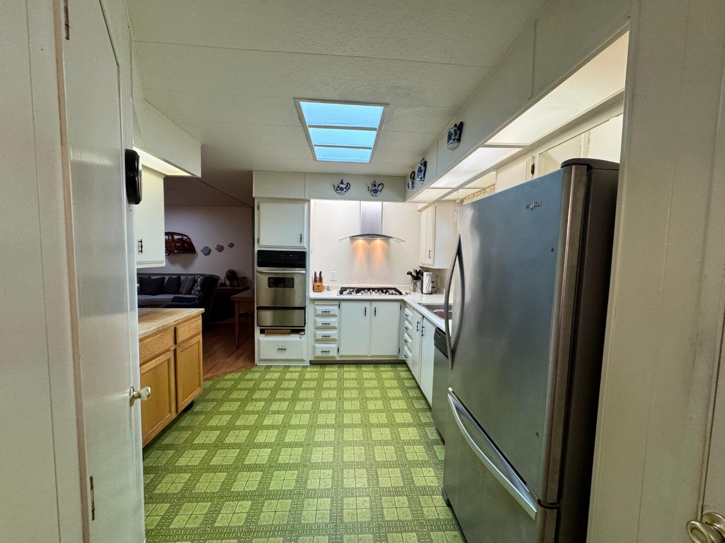 Detail Gallery Image 10 of 25 For 14 Driftwood Trl #14,  Half Moon Bay,  CA 94019 - 2 Beds | 2 Baths