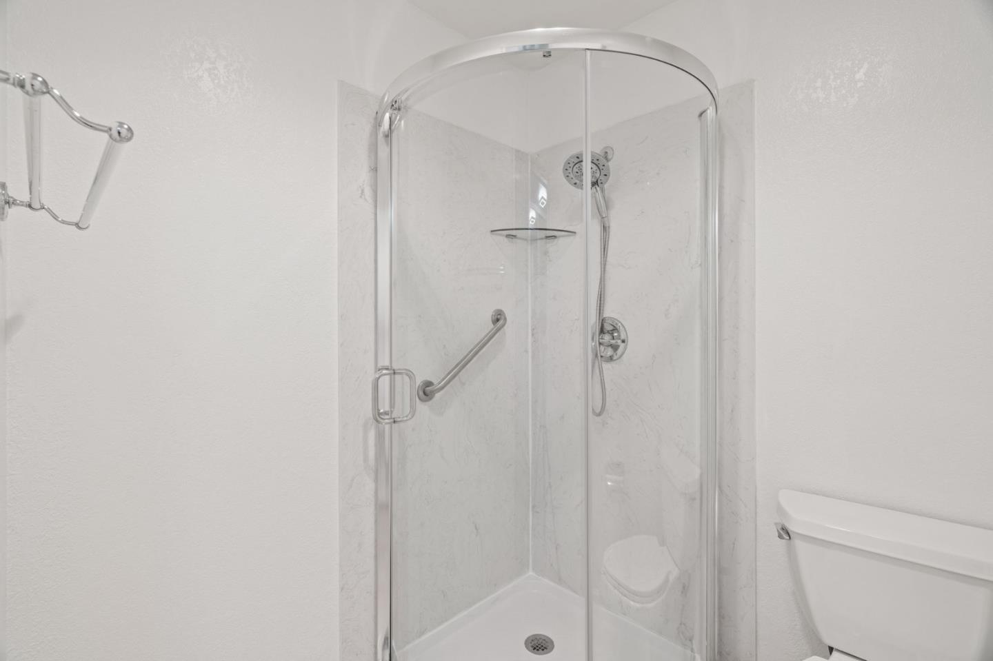 Detail Gallery Image 20 of 28 For 1033 Crestview Dr #207,  Mountain View,  CA 94040 - 2 Beds | 2 Baths