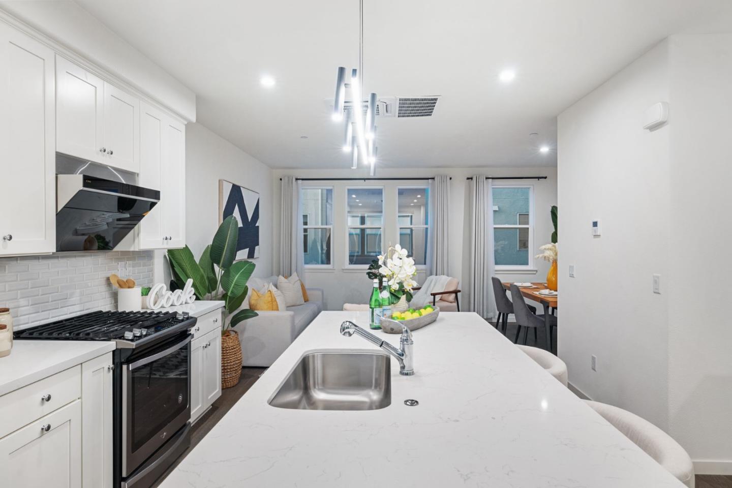 Photo #11: ML82028065 Listing: Photo #11