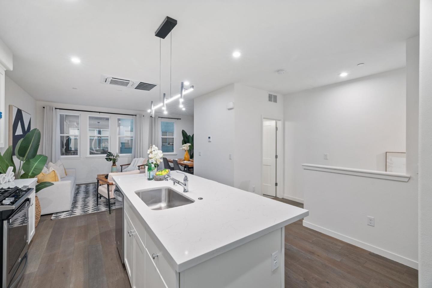 Photo #12: ML82028065 Listing: Photo #12