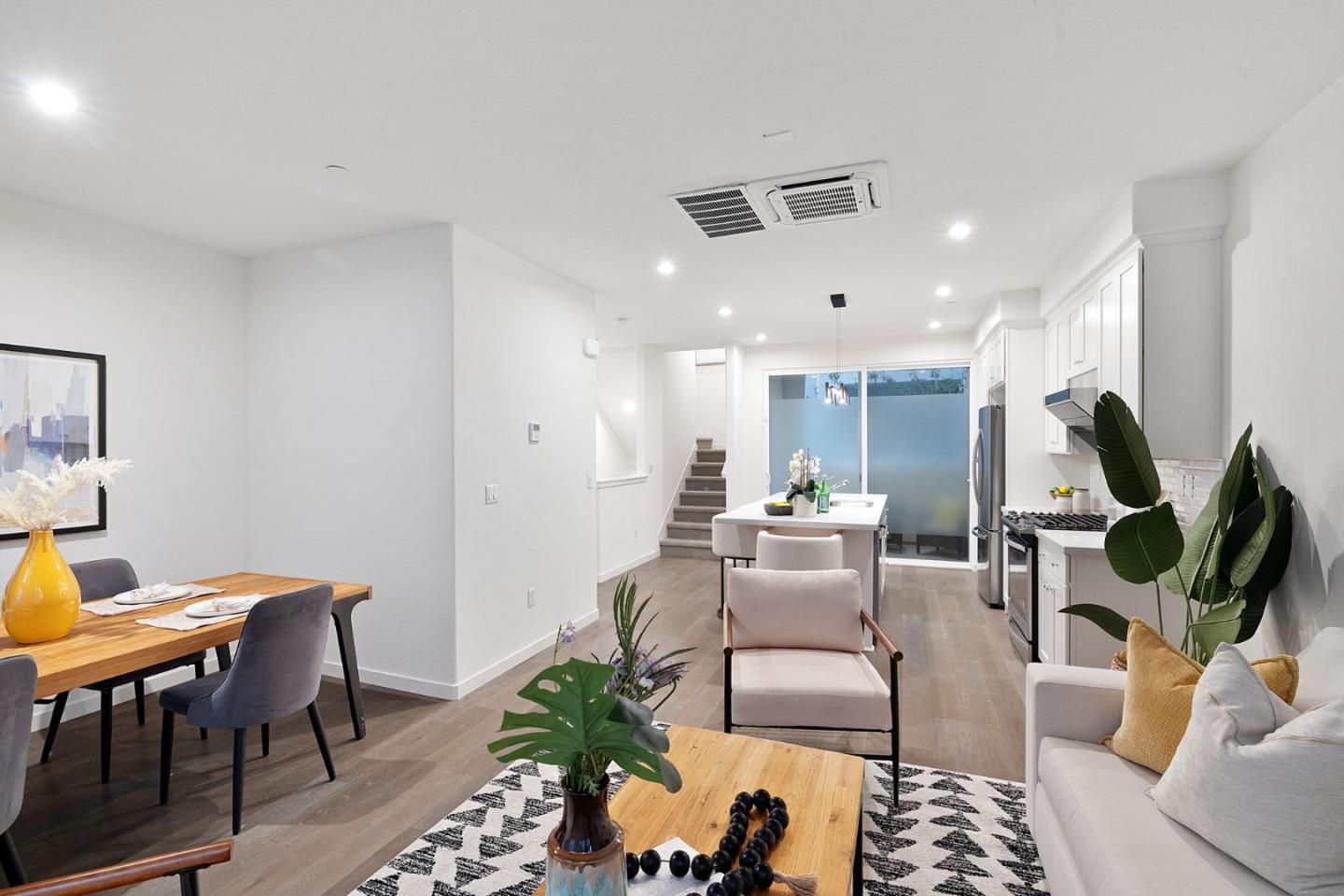 Photo #19: ML82028065 Listing: Photo #19