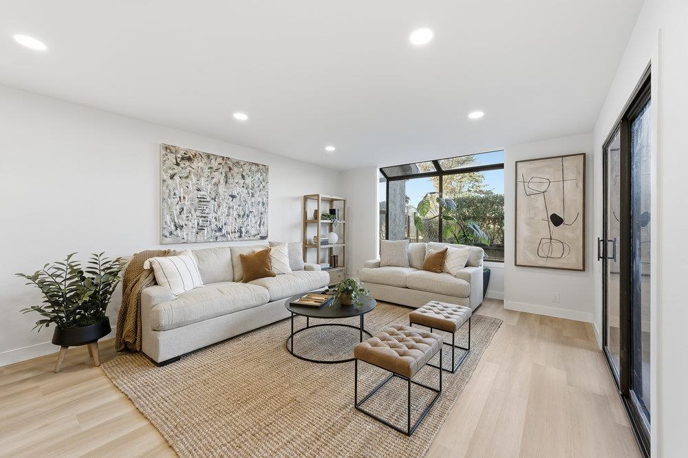 Detail Gallery Image 14 of 45 For 370 Burning Tree Ct, Half Moon Bay,  CA 94019 - 3 Beds | 3 Baths