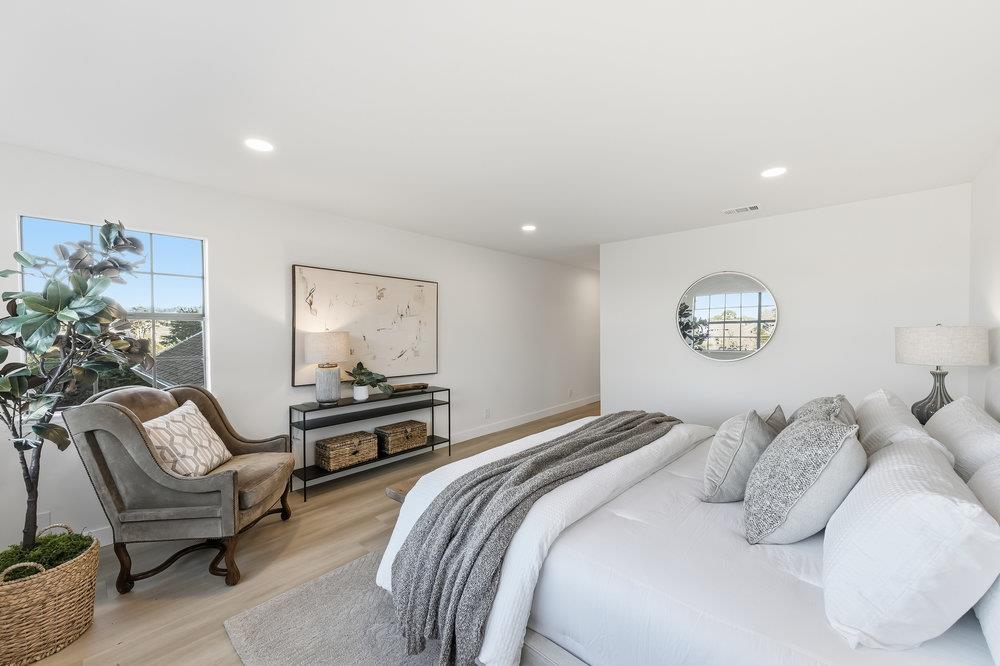 Detail Gallery Image 21 of 45 For 370 Burning Tree Ct, Half Moon Bay,  CA 94019 - 3 Beds | 3 Baths