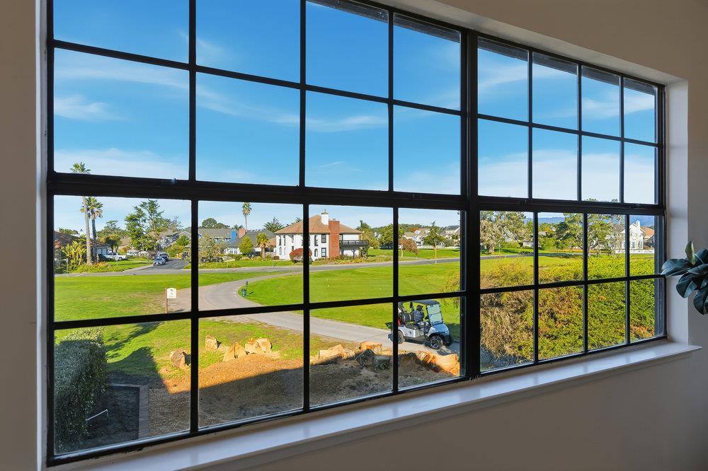 Detail Gallery Image 23 of 45 For 370 Burning Tree Ct, Half Moon Bay,  CA 94019 - 3 Beds | 3 Baths