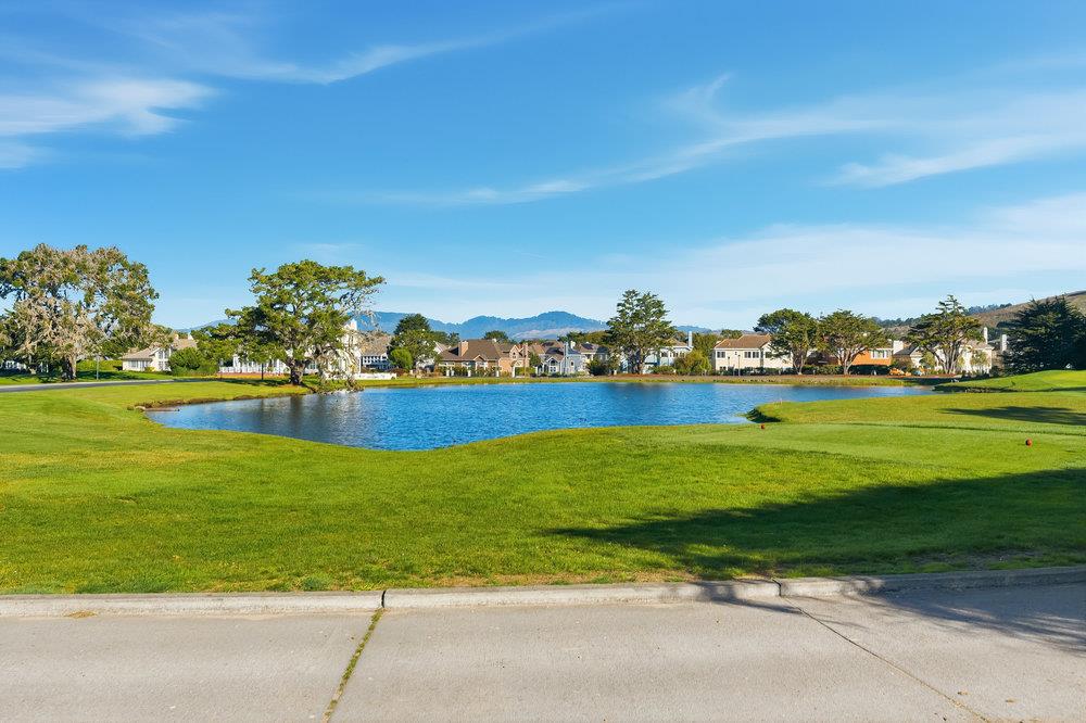 Detail Gallery Image 39 of 45 For 370 Burning Tree Ct, Half Moon Bay,  CA 94019 - 3 Beds | 3 Baths