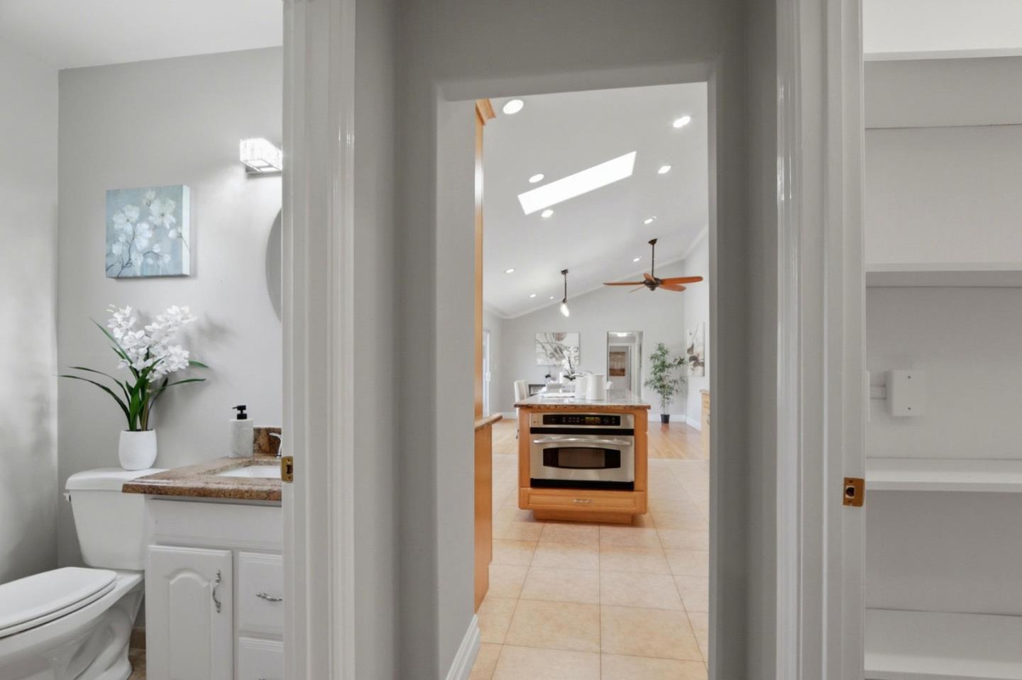 Detail Gallery Image 30 of 118 For 12387 Stonebrook Dr, Los Altos Hills,  CA 94022 - 5 Beds | 3/1 Baths