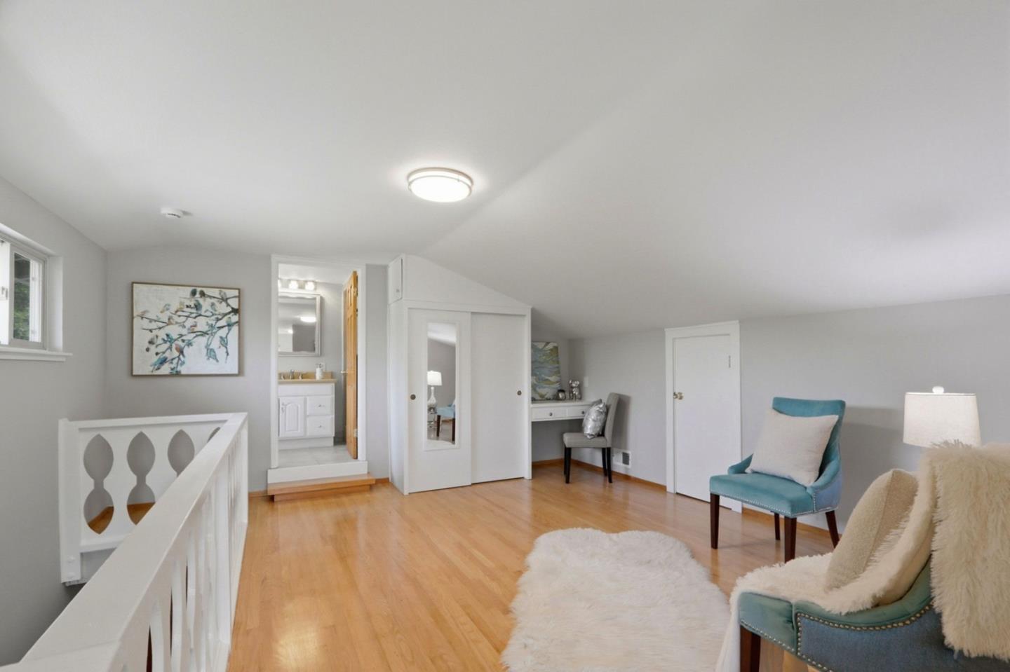 Detail Gallery Image 36 of 118 For 12387 Stonebrook Dr, Los Altos Hills,  CA 94022 - 5 Beds | 3/1 Baths