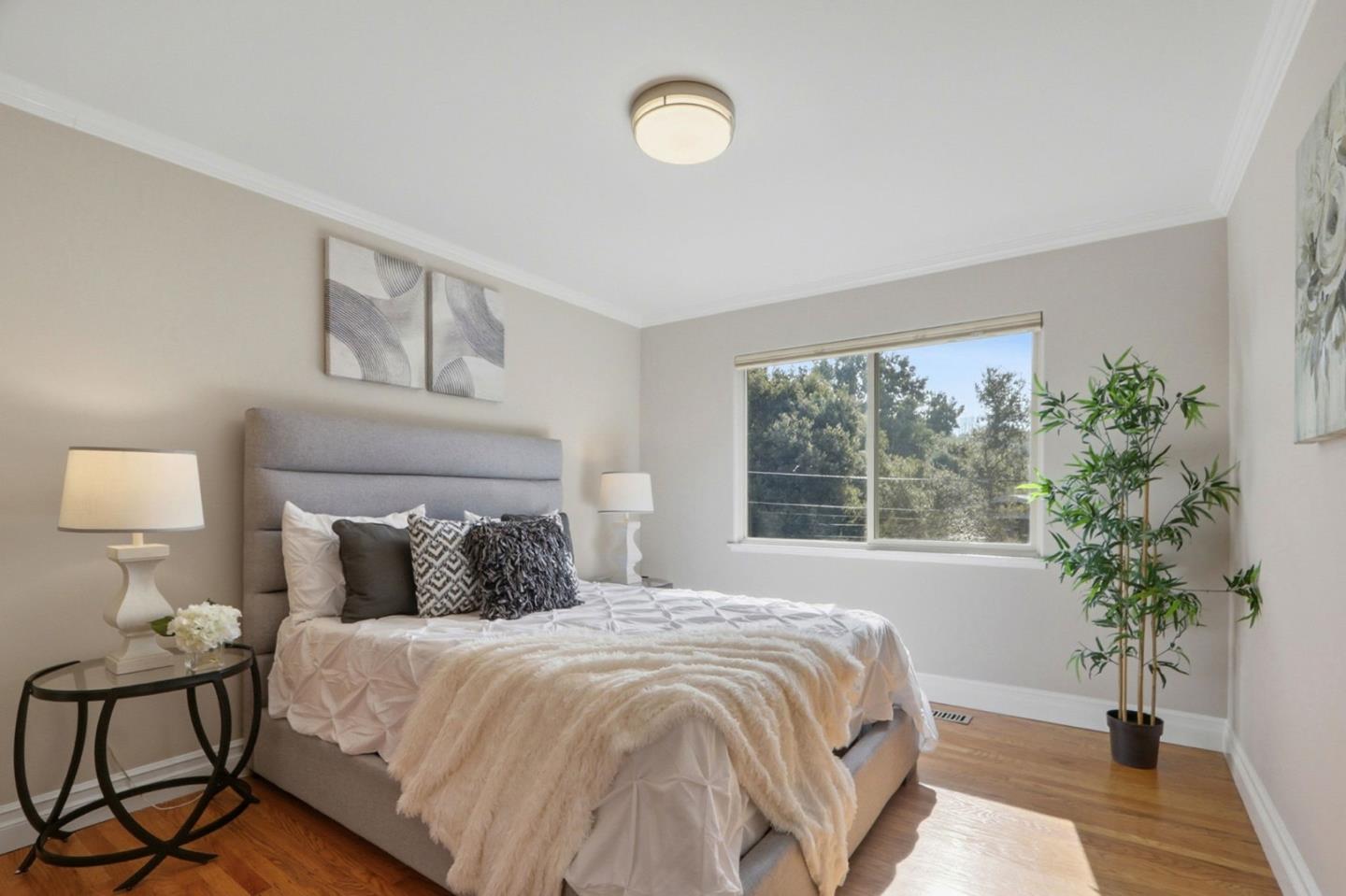 Detail Gallery Image 41 of 118 For 12387 Stonebrook Dr, Los Altos Hills,  CA 94022 - 5 Beds | 3/1 Baths