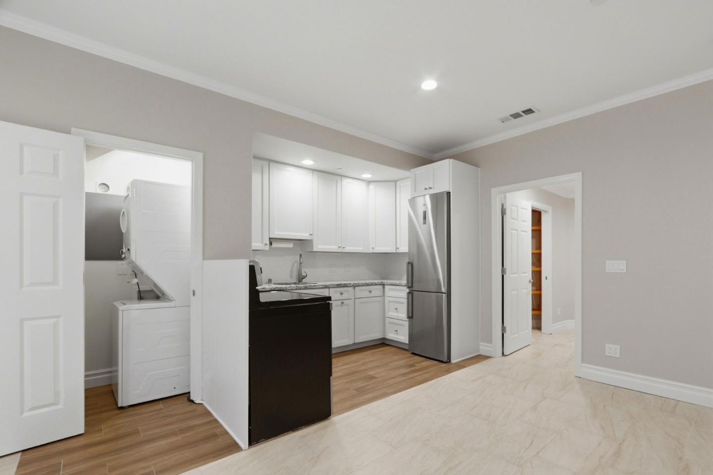 Detail Gallery Image 98 of 118 For 12387 Stonebrook Dr, Los Altos Hills,  CA 94022 - 5 Beds | 3/1 Baths