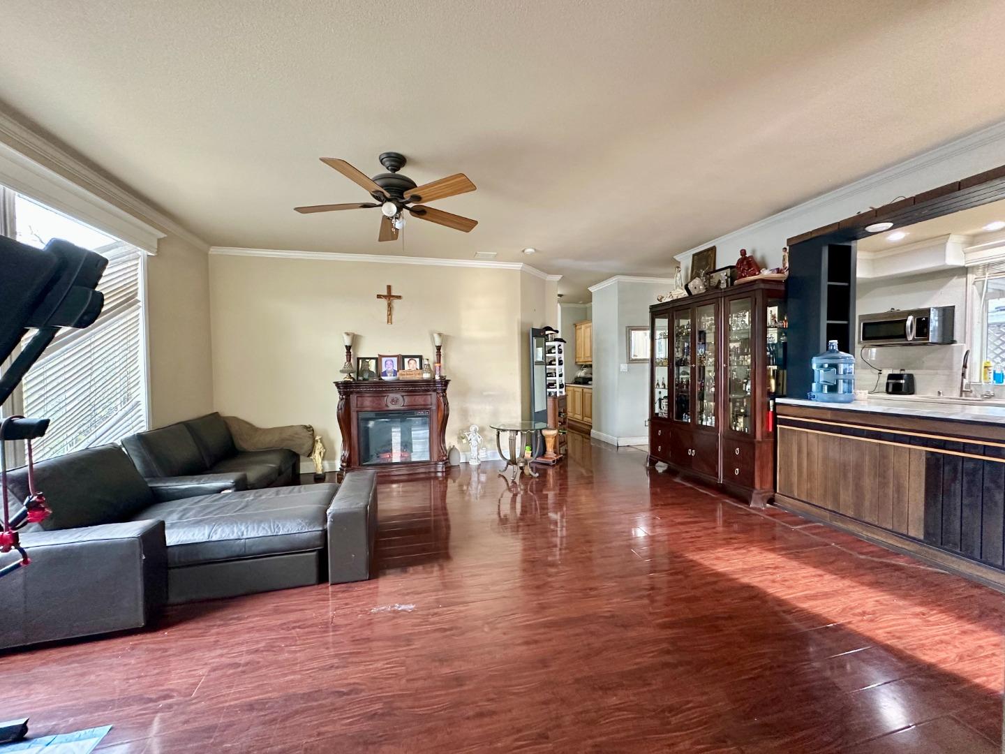 Detail Gallery Image 3 of 21 For 1520 E Capitol Expy #176,  San Jose,  CA 95121 - 3 Beds | 2 Baths