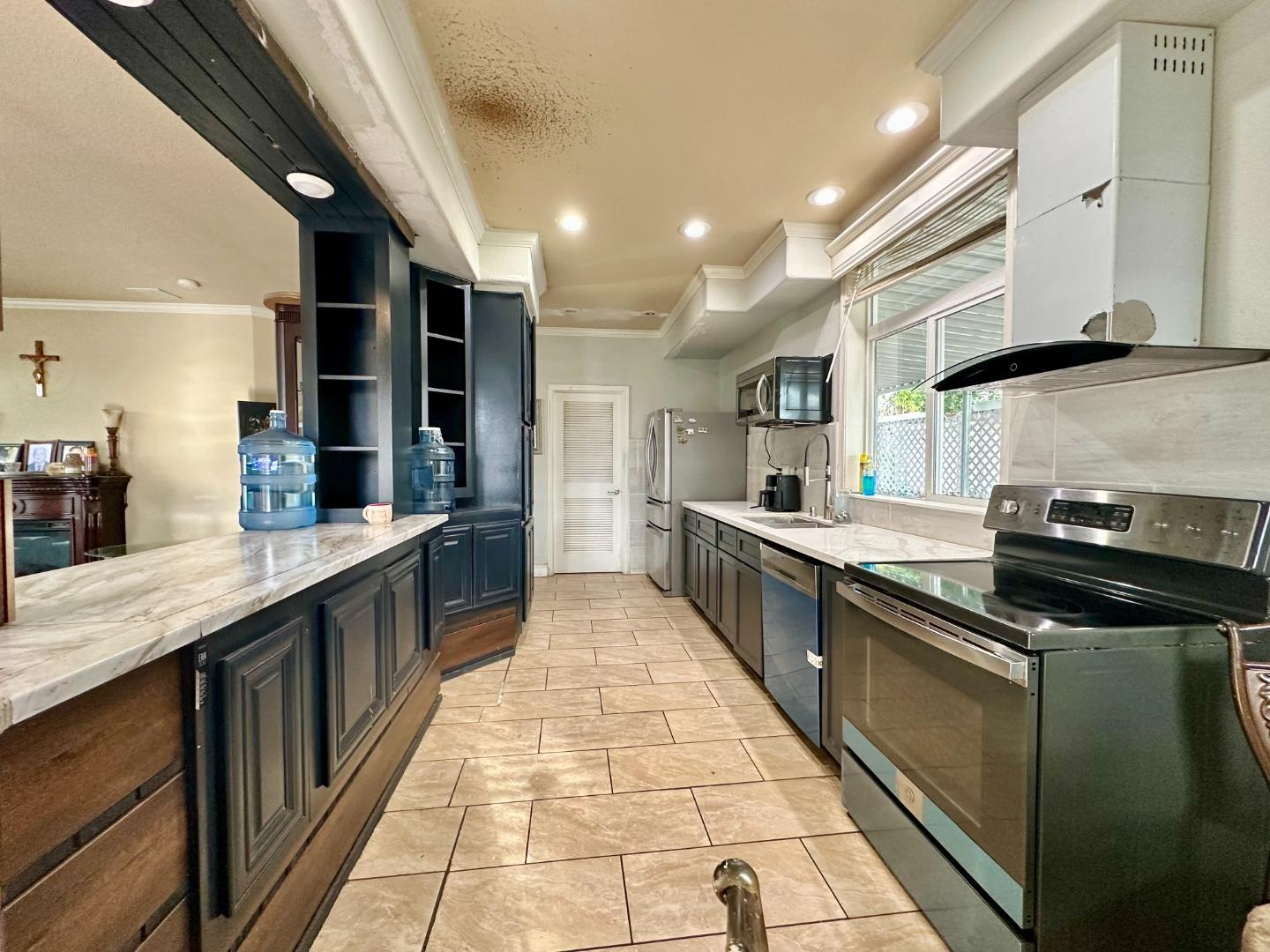 Detail Gallery Image 6 of 21 For 1520 E Capitol Expy #176,  San Jose,  CA 95121 - 3 Beds | 2 Baths