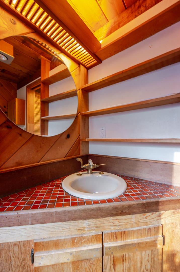Detail Gallery Image 14 of 69 For 1009 Miramontes St, Half Moon Bay,  CA 94019 - 3 Beds | 4 Baths