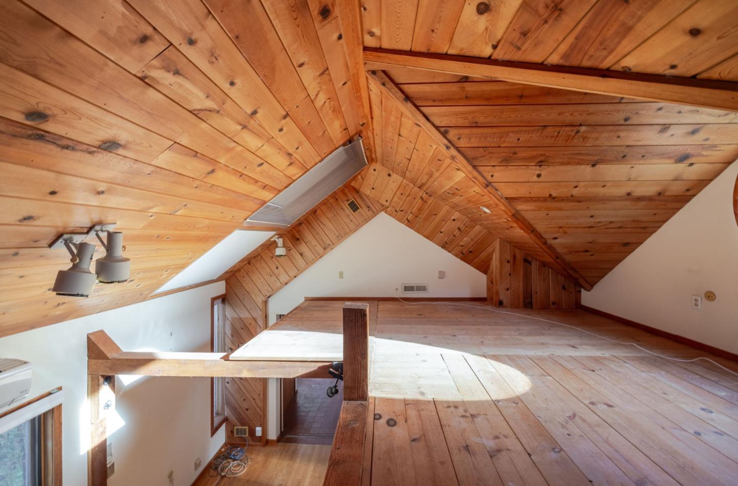 Detail Gallery Image 24 of 69 For 1009 Miramontes St, Half Moon Bay,  CA 94019 - 3 Beds | 4 Baths