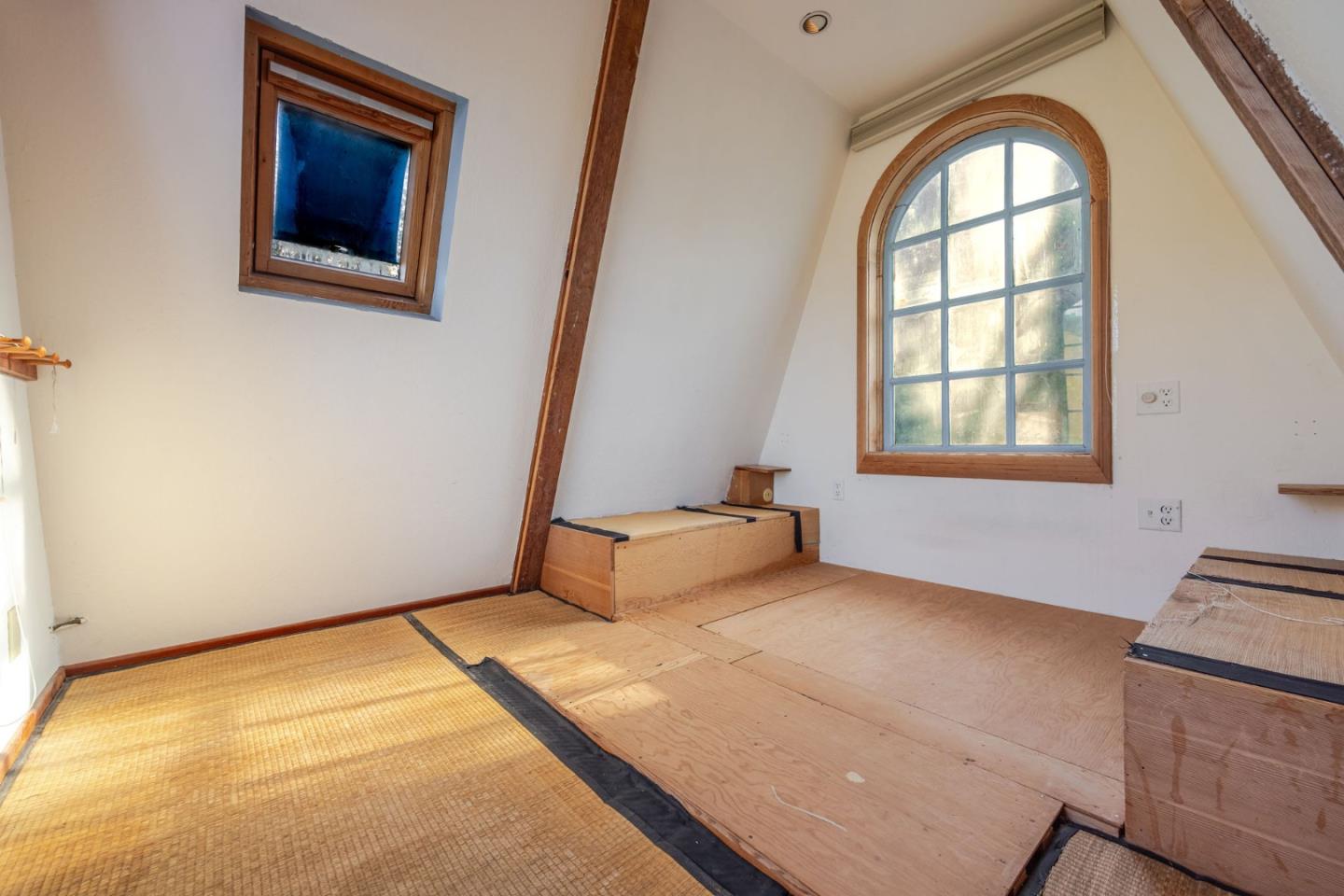 Detail Gallery Image 30 of 69 For 1009 Miramontes St, Half Moon Bay,  CA 94019 - 3 Beds | 4 Baths