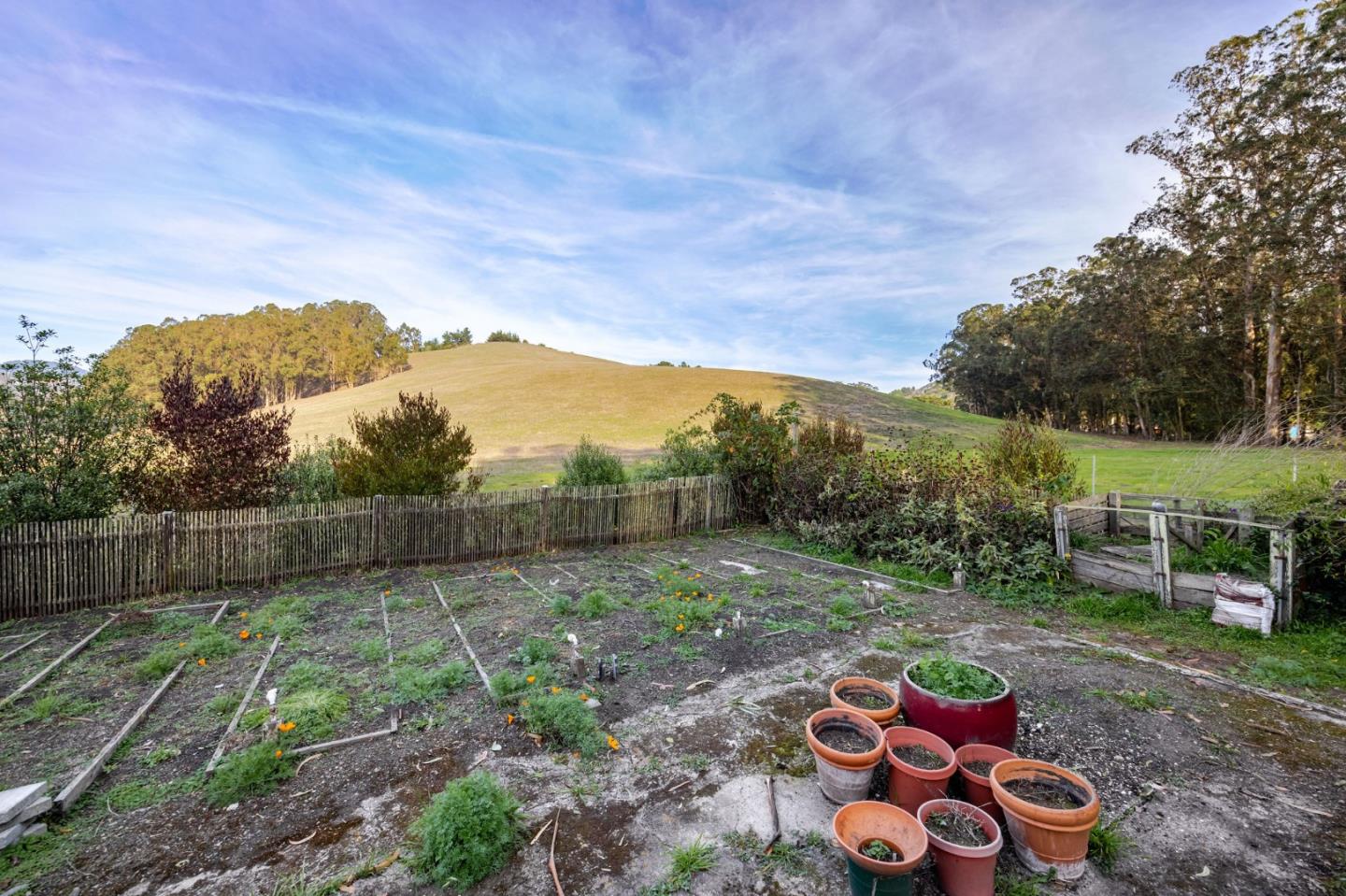 Detail Gallery Image 37 of 69 For 1009 Miramontes St, Half Moon Bay,  CA 94019 - 3 Beds | 4 Baths