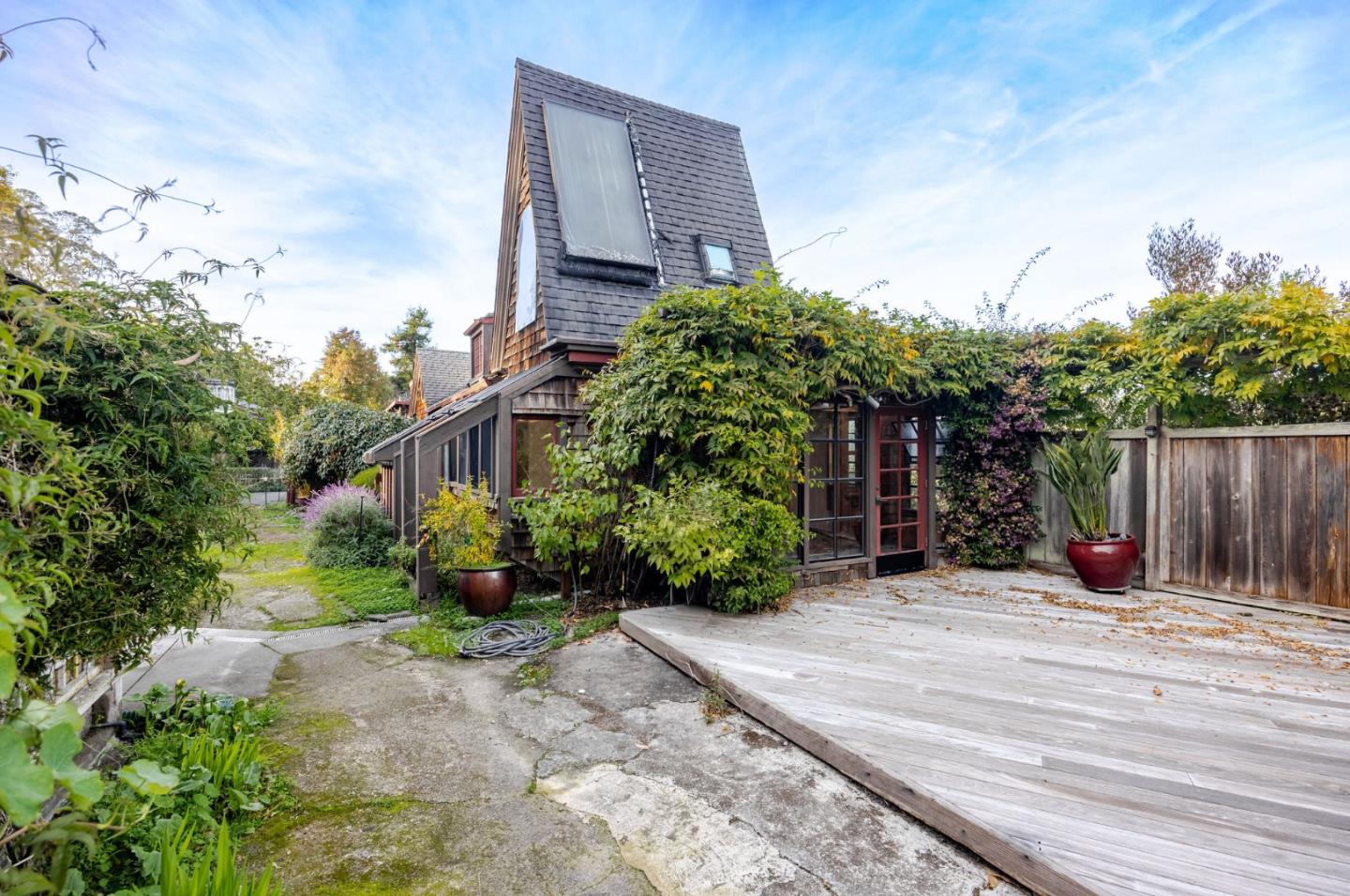 Detail Gallery Image 39 of 69 For 1009 Miramontes St, Half Moon Bay,  CA 94019 - 3 Beds | 4 Baths