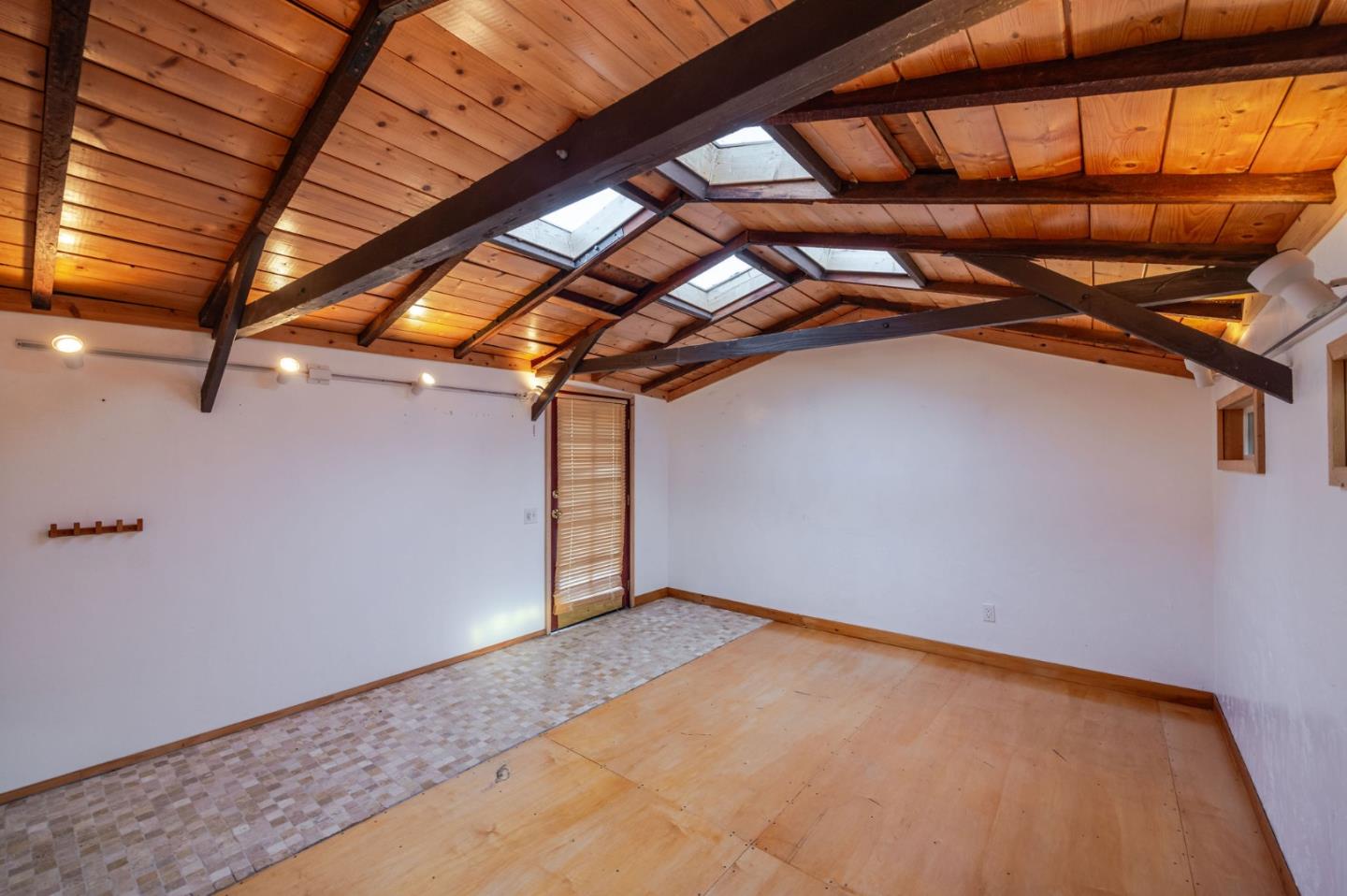 Detail Gallery Image 41 of 69 For 1009 Miramontes St, Half Moon Bay,  CA 94019 - 3 Beds | 4 Baths