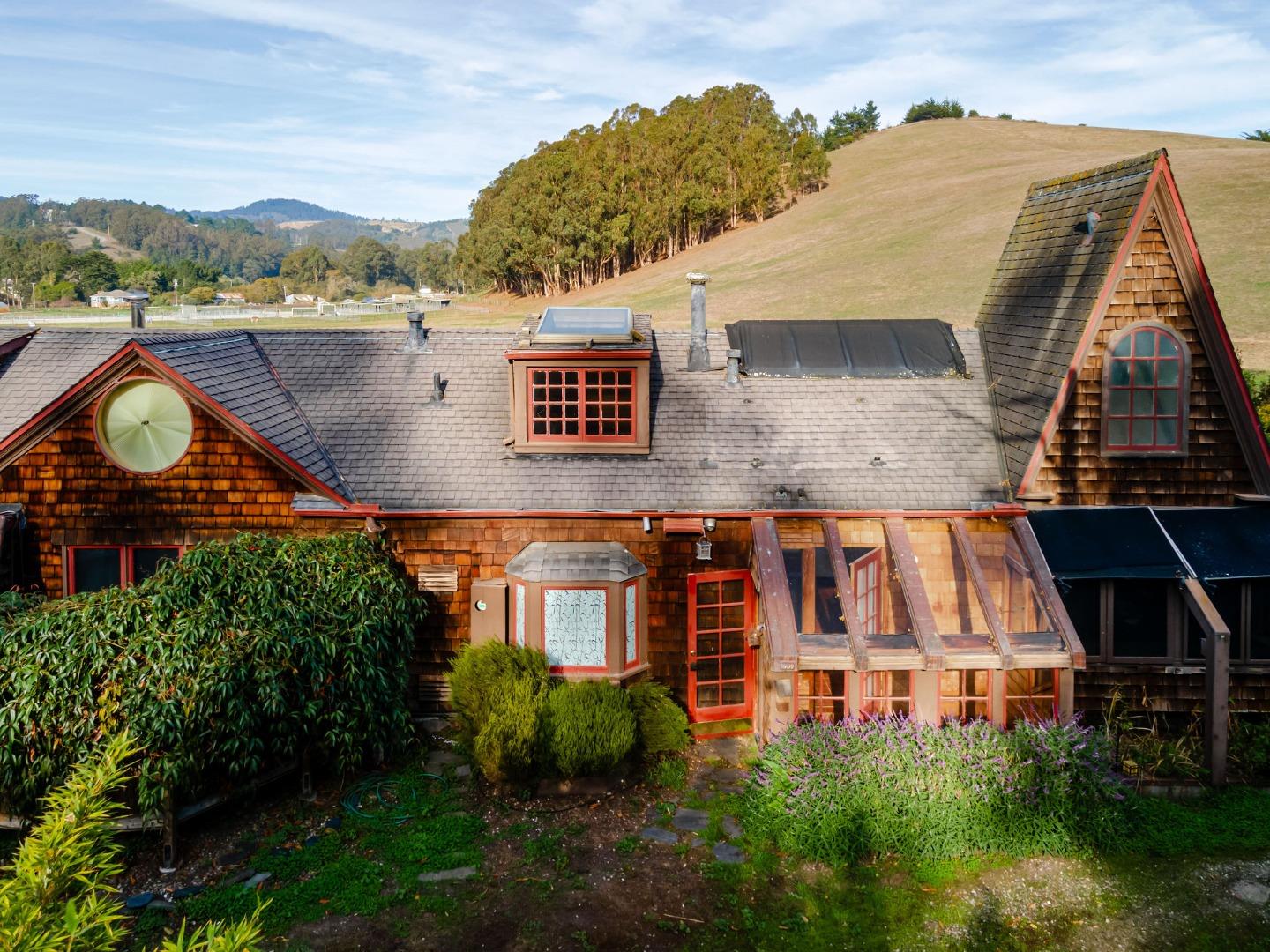 Detail Gallery Image 66 of 69 For 1009 Miramontes St, Half Moon Bay,  CA 94019 - 3 Beds | 4 Baths