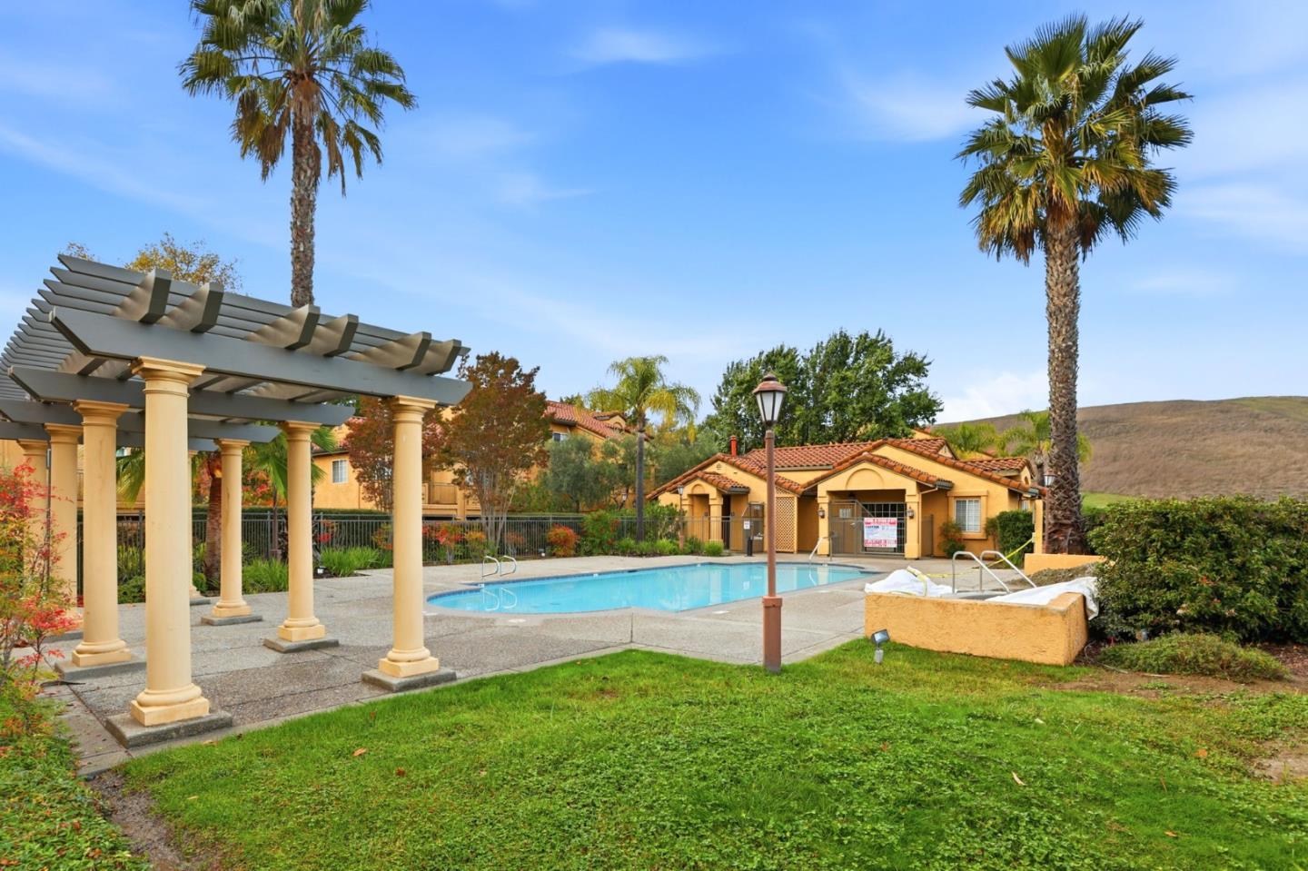 Detail Gallery Image 24 of 26 For 450 Bollinger Canyon Ln #390,  San Ramon,  CA 94582 - 1 Beds | 1 Baths