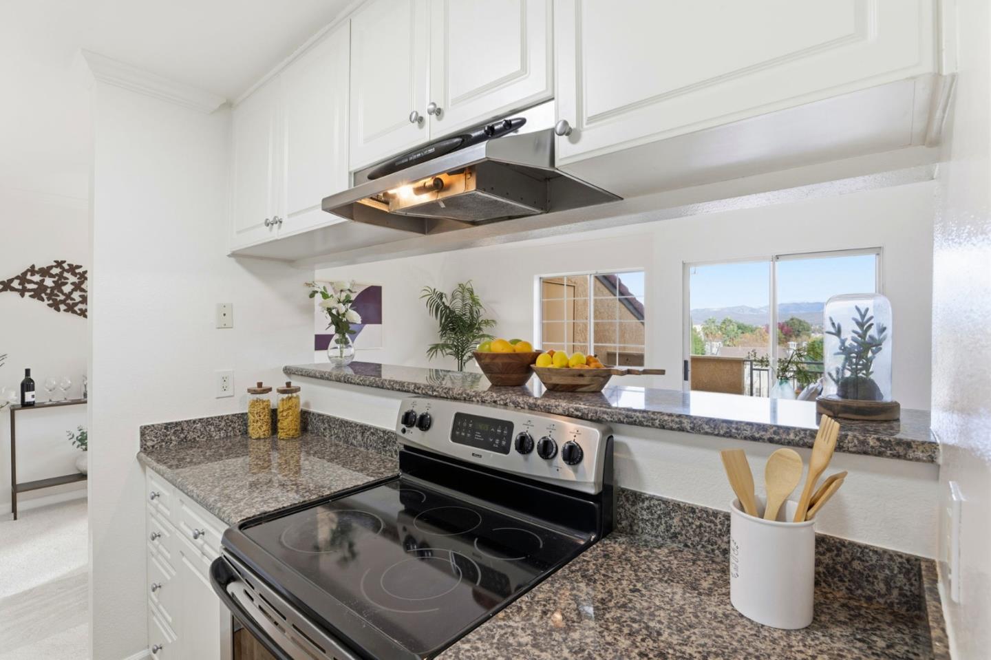 Detail Gallery Image 9 of 26 For 450 Bollinger Canyon Ln #390,  San Ramon,  CA 94582 - 1 Beds | 1 Baths