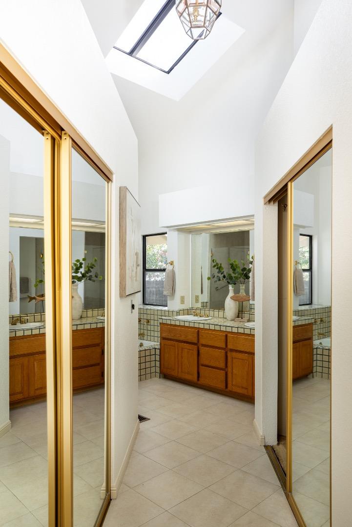 Detail Gallery Image 18 of 33 For 5935 Porto Alegre Dr, San Jose,  CA 95120 - 4 Beds | 2/1 Baths