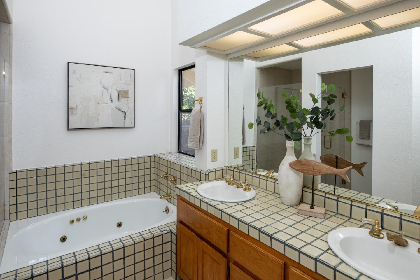 Detail Gallery Image 19 of 33 For 5935 Porto Alegre Dr, San Jose,  CA 95120 - 4 Beds | 2/1 Baths