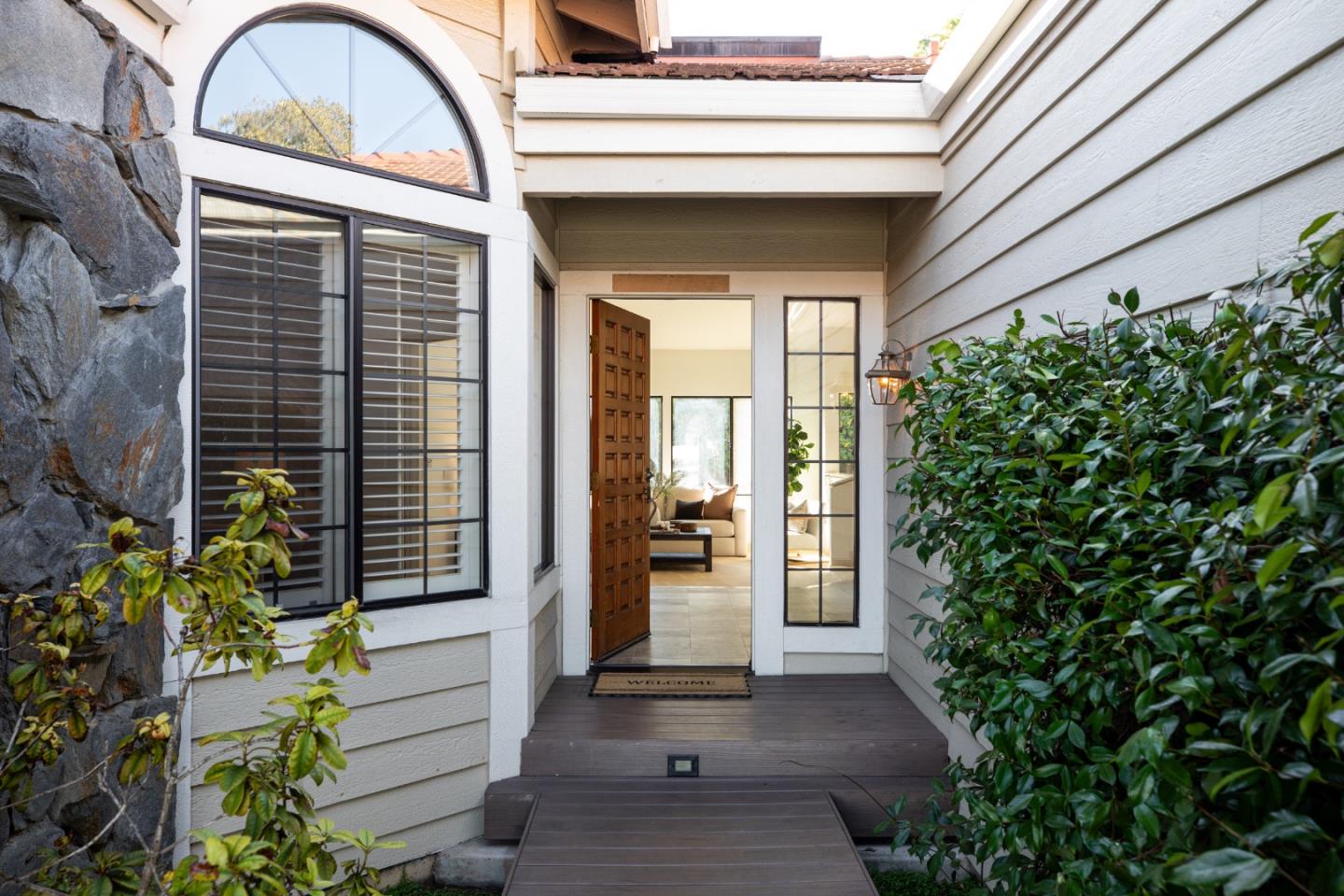 Detail Gallery Image 2 of 33 For 5935 Porto Alegre Dr, San Jose,  CA 95120 - 4 Beds | 2/1 Baths