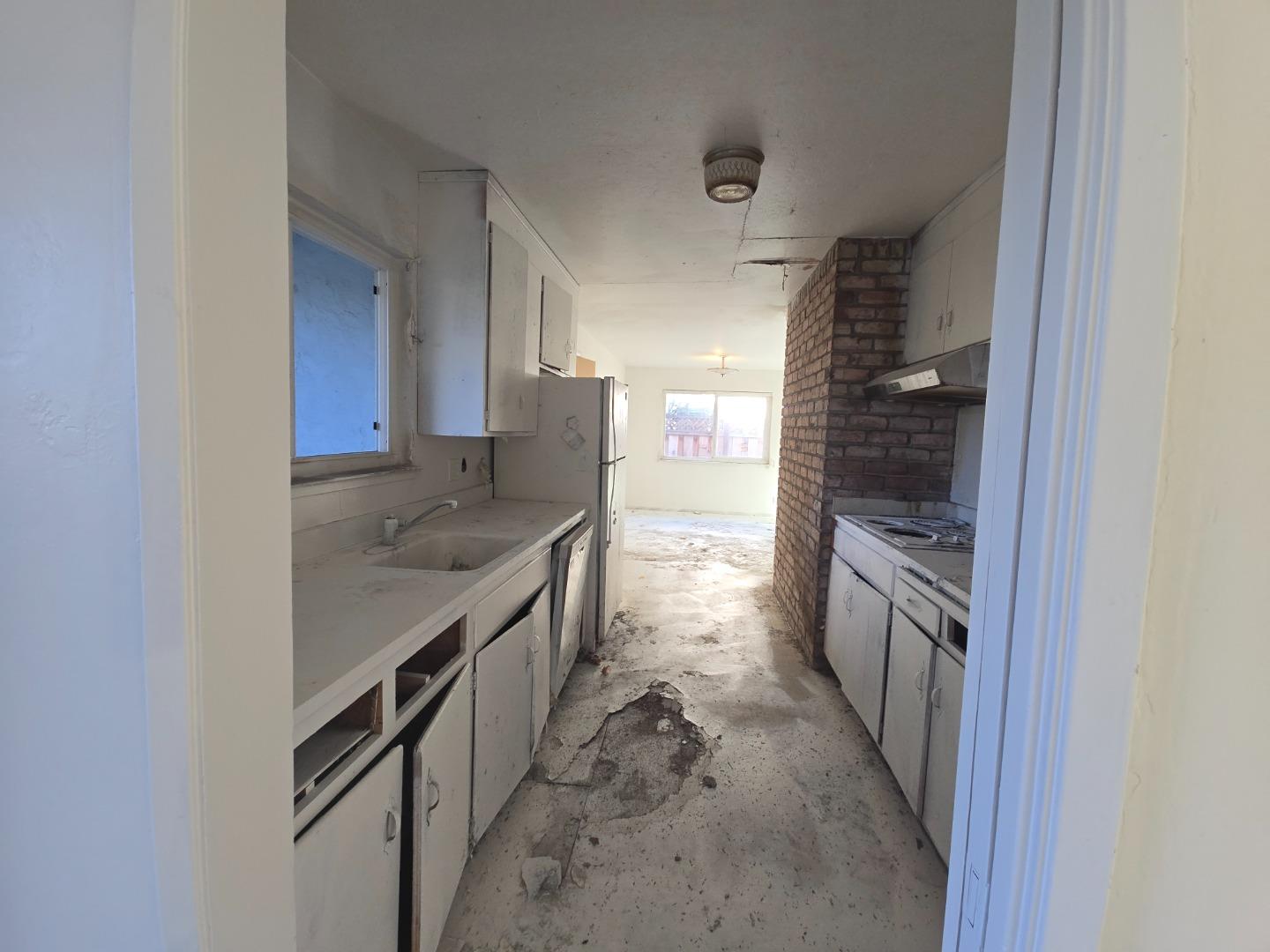 Detail Gallery Image 16 of 24 For 1355 Buchanan Dr, Santa Clara,  CA 95051 - 3 Beds | 2 Baths