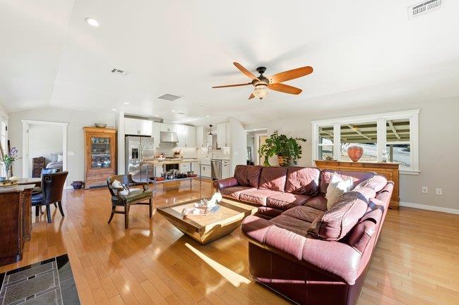 Detail Gallery Image 10 of 57 For 11265 Canyon Dr, San Jose,  CA 95127 - 2 Beds | 2 Baths