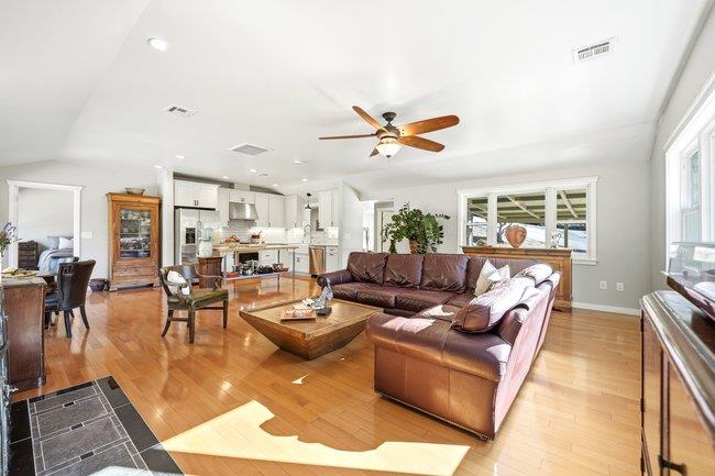 Detail Gallery Image 11 of 57 For 11265 Canyon Dr, San Jose,  CA 95127 - 2 Beds | 2 Baths