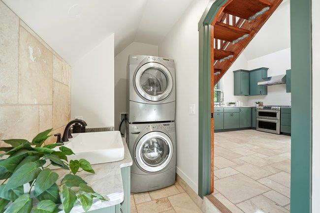 Detail Gallery Image 45 of 57 For 11265 Canyon Dr, San Jose,  CA 95127 - 2 Beds | 2 Baths