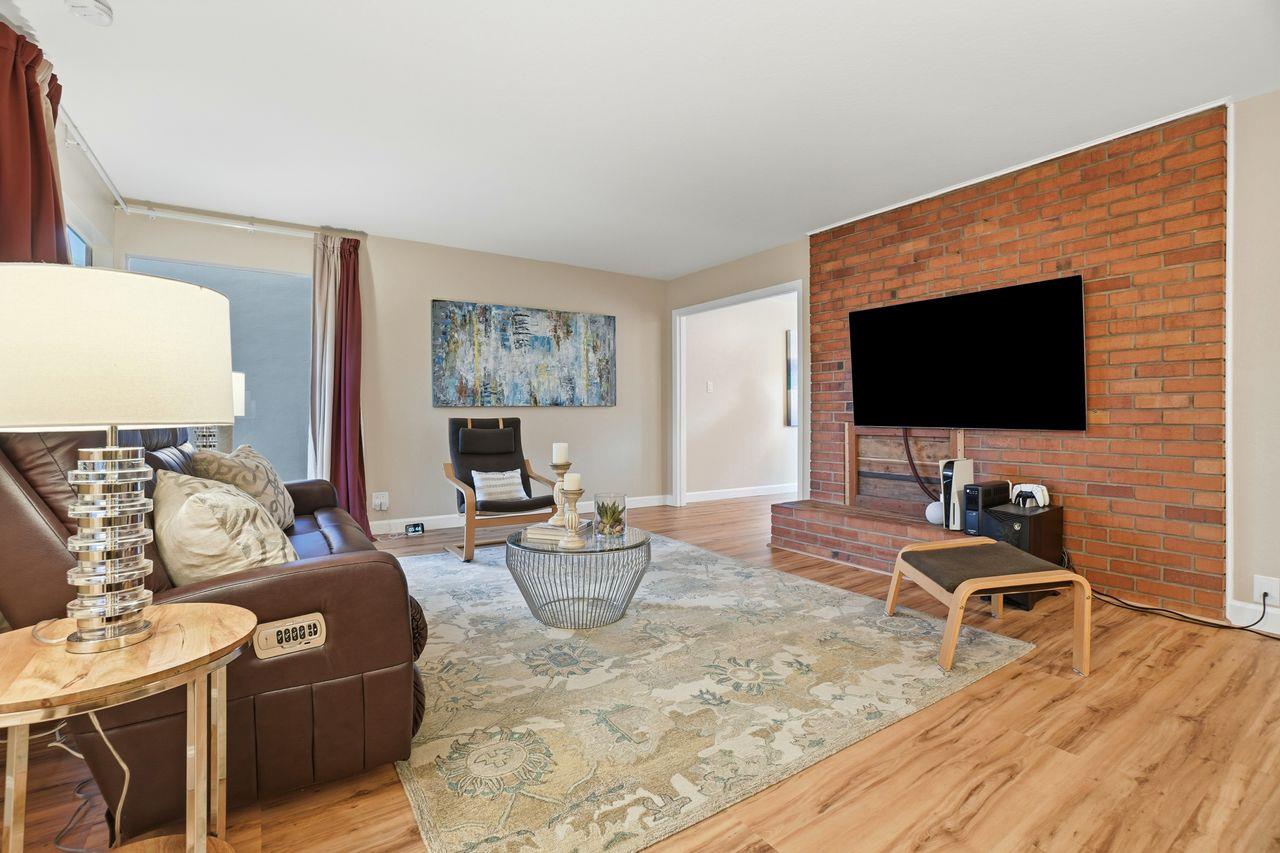 Detail Gallery Image 6 of 43 For 312 Alta Mesa Dr, South San Francisco,  CA 94080 - 3 Beds | 2 Baths