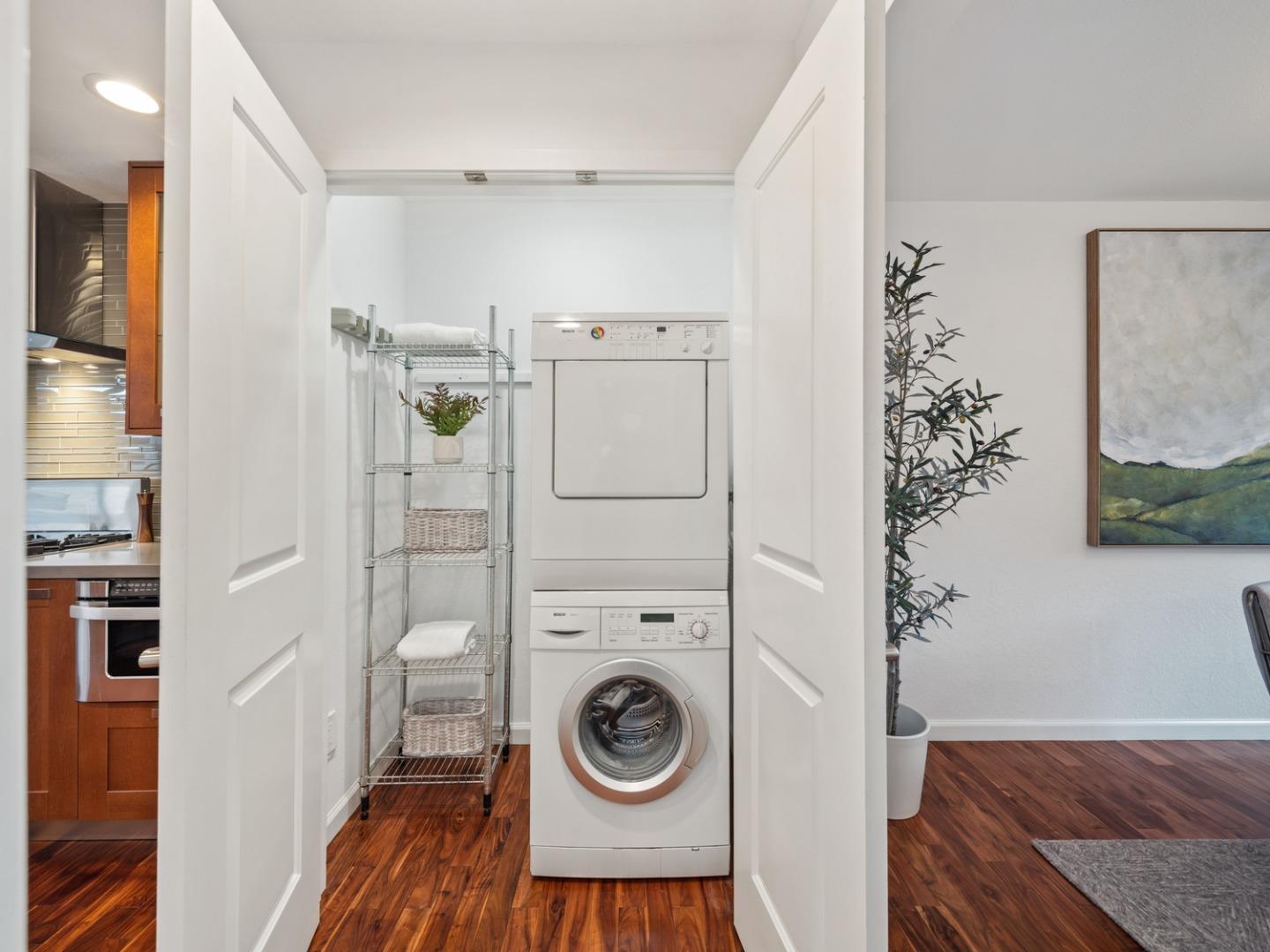 Detail Gallery Image 12 of 30 For 1031 Las Palmas Dr, Santa Clara,  CA 95051 - 3 Beds | 2/1 Baths