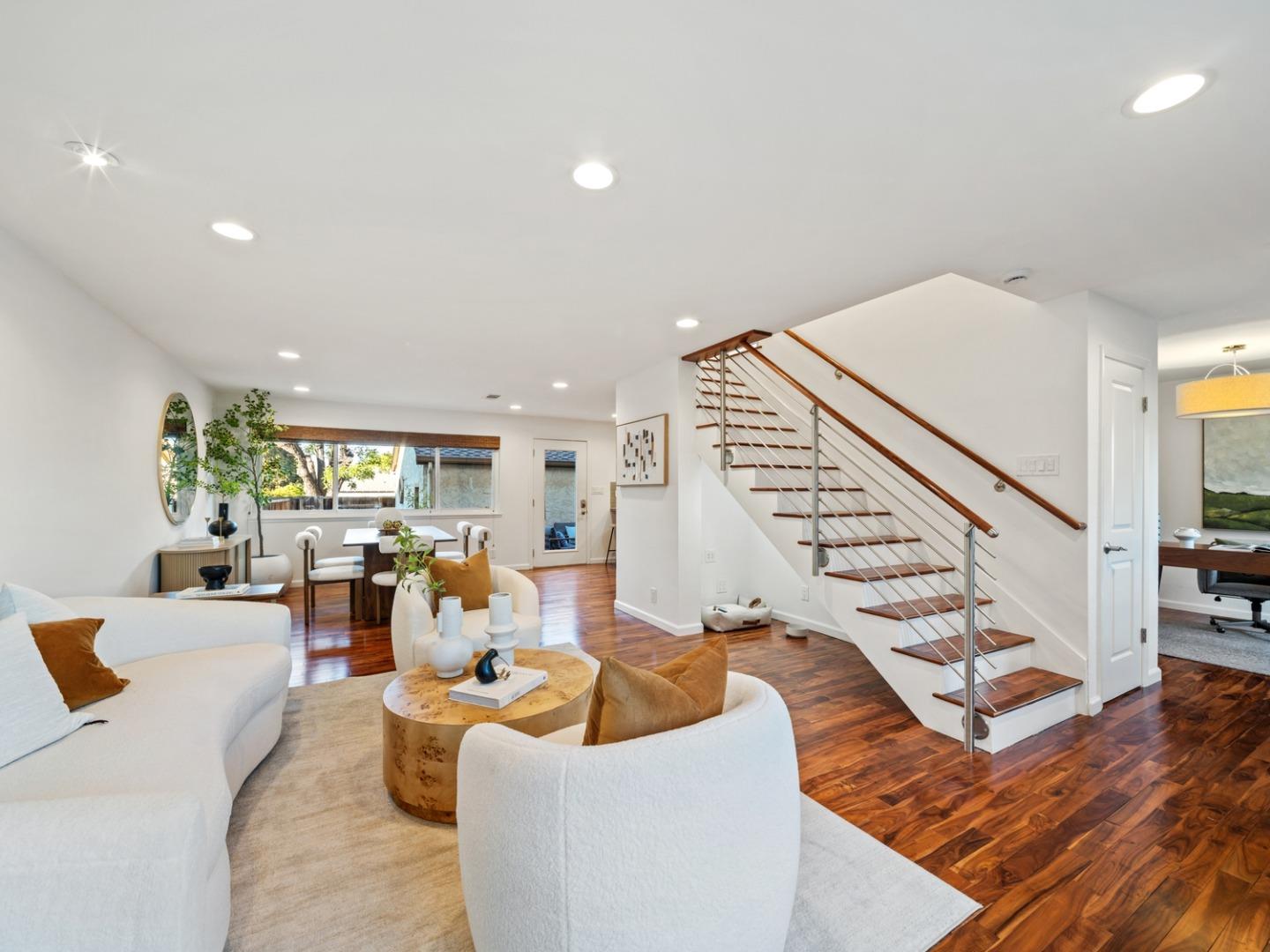 Detail Gallery Image 3 of 30 For 1031 Las Palmas Dr, Santa Clara,  CA 95051 - 3 Beds | 2/1 Baths