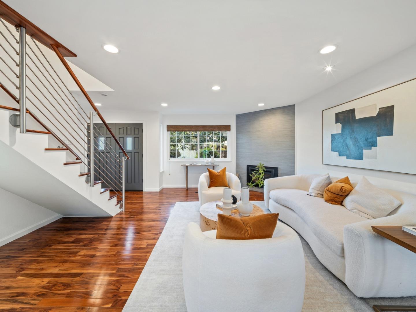 Detail Gallery Image 4 of 30 For 1031 Las Palmas Dr, Santa Clara,  CA 95051 - 3 Beds | 2/1 Baths