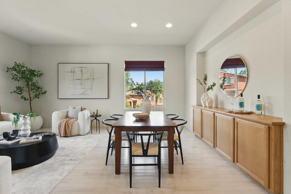 Detail Gallery Image 7 of 44 For 23022 Palazzo Del Kayla, Hayward,  CA 94541 - 4 Beds | 2/1 Baths