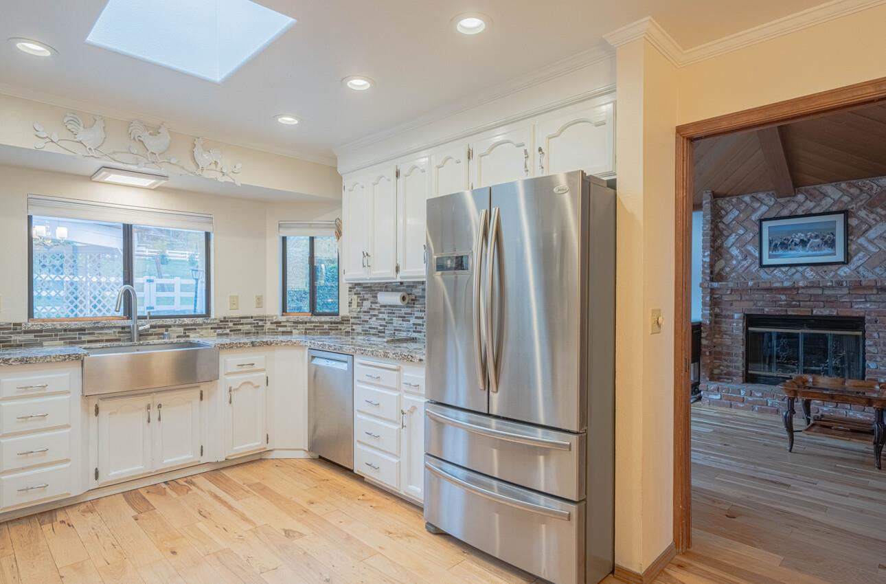 Detail Gallery Image 33 of 79 For 310 Mesa Rd, Salinas,  CA 93908 - 4 Beds | 2 Baths