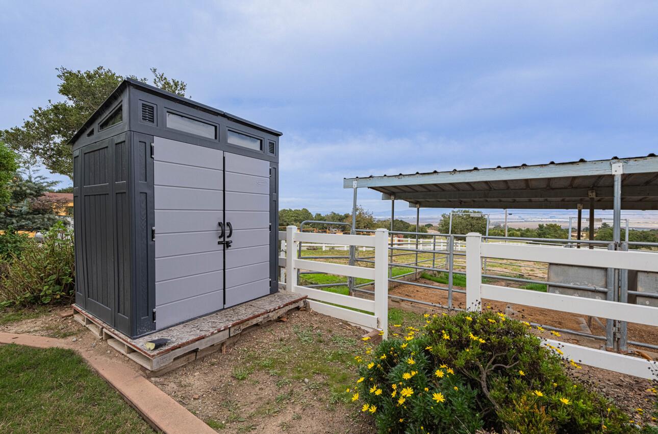 Detail Gallery Image 63 of 79 For 310 Mesa Rd, Salinas,  CA 93908 - 4 Beds | 2 Baths