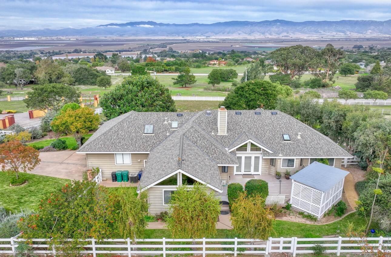 Detail Gallery Image 70 of 79 For 310 Mesa Rd, Salinas,  CA 93908 - 4 Beds | 2 Baths