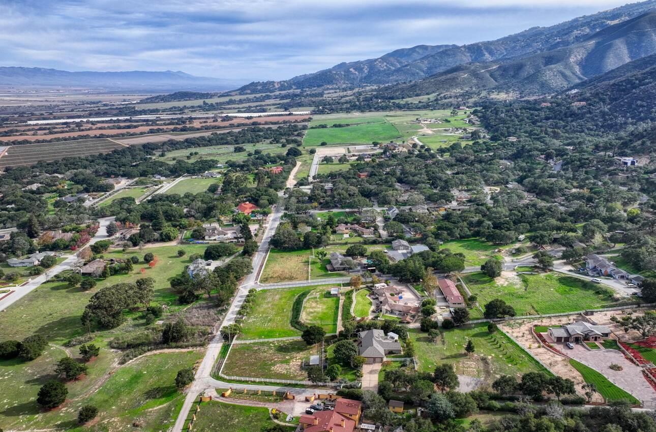 Detail Gallery Image 76 of 79 For 310 Mesa Rd, Salinas,  CA 93908 - 4 Beds | 2 Baths