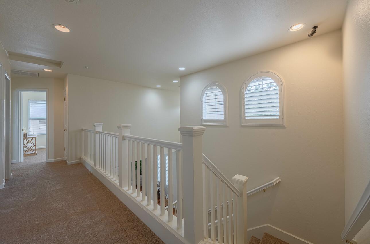 Detail Gallery Image 25 of 41 For 1818 Lancashire Dr, Salinas,  CA 93906 - 5 Beds | 3 Baths