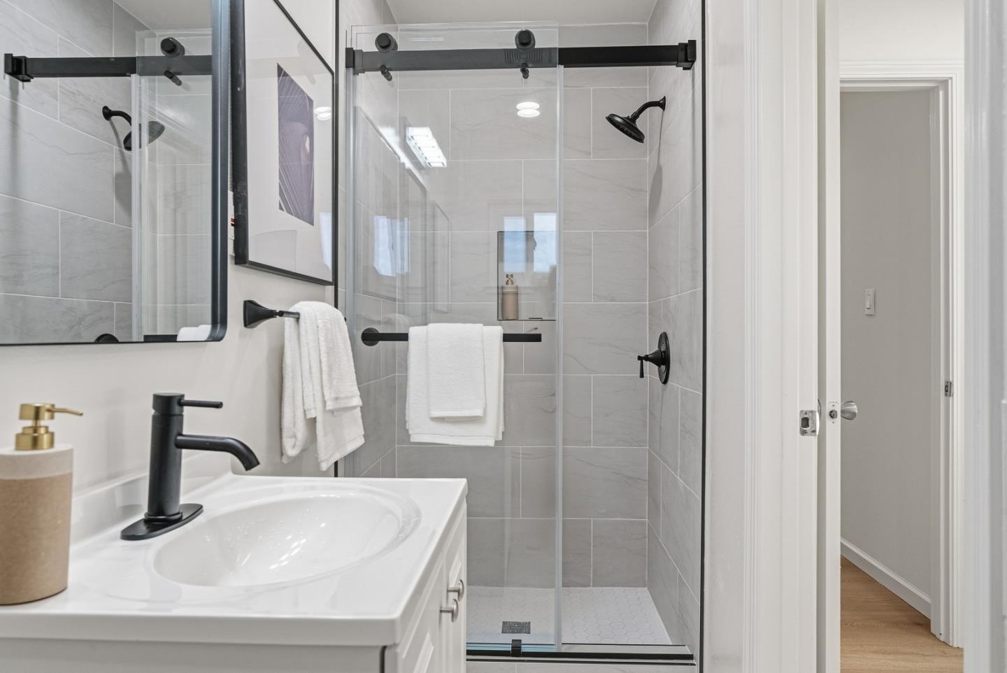 Detail Gallery Image 20 of 40 For 716 Kiely Blvd, Santa Clara,  CA 95051 - 3 Beds | 2 Baths