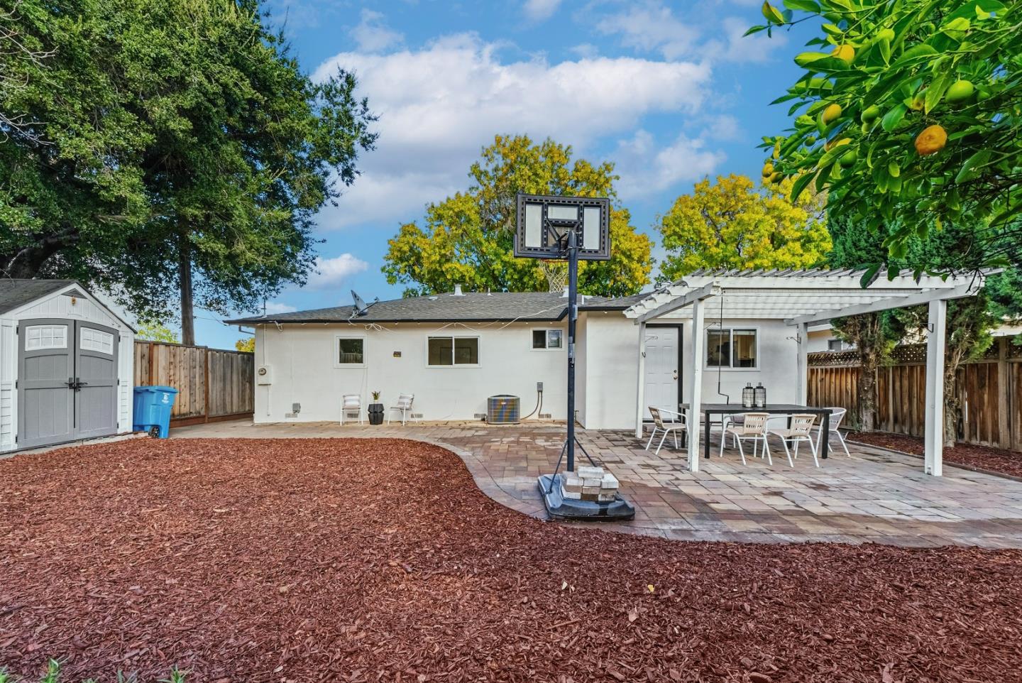 Detail Gallery Image 28 of 40 For 716 Kiely Blvd, Santa Clara,  CA 95051 - 3 Beds | 2 Baths