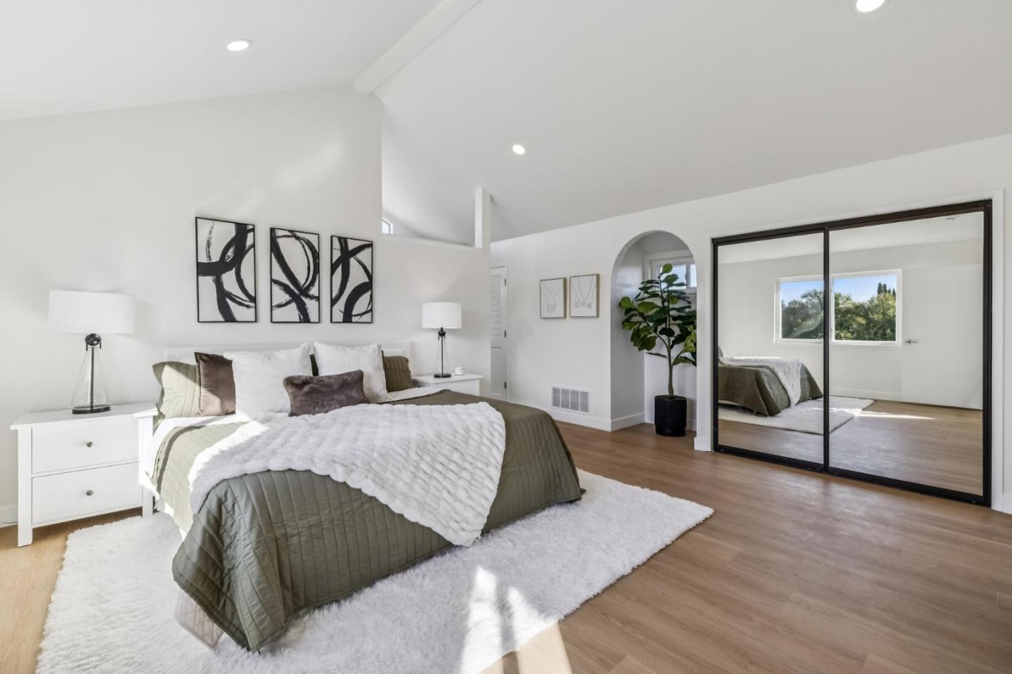 Detail Gallery Image 20 of 42 For 876 Lurline Dr, Foster City,  CA 94404 - 5 Beds | 3 Baths