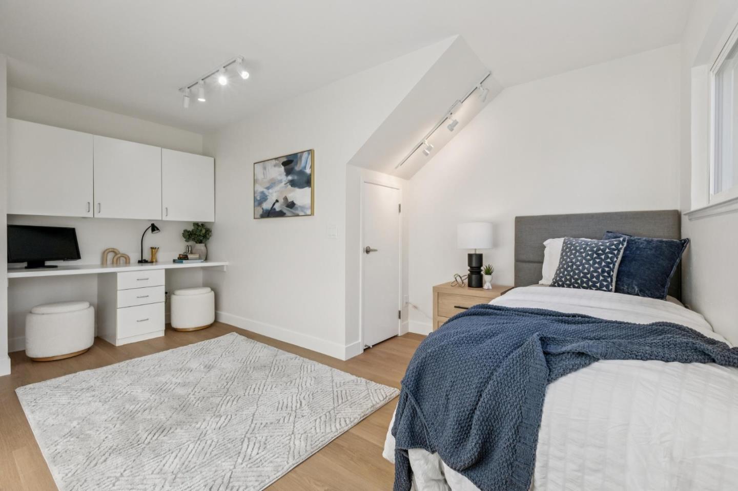 Detail Gallery Image 28 of 42 For 876 Lurline Dr, Foster City,  CA 94404 - 5 Beds | 3 Baths