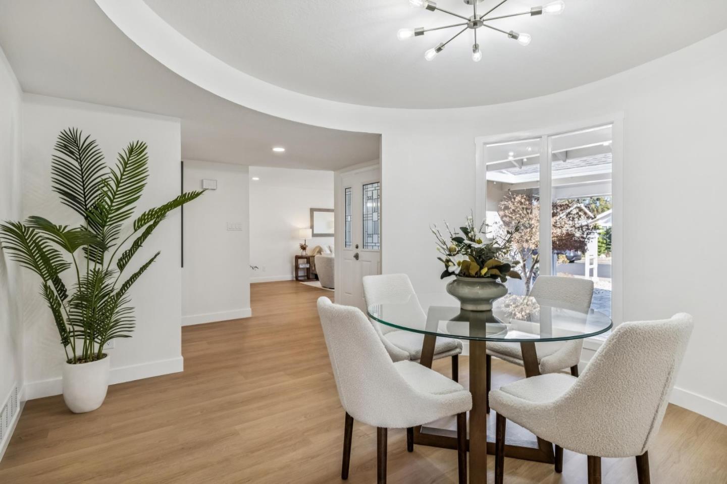 Detail Gallery Image 8 of 42 For 876 Lurline Dr, Foster City,  CA 94404 - 5 Beds | 3 Baths