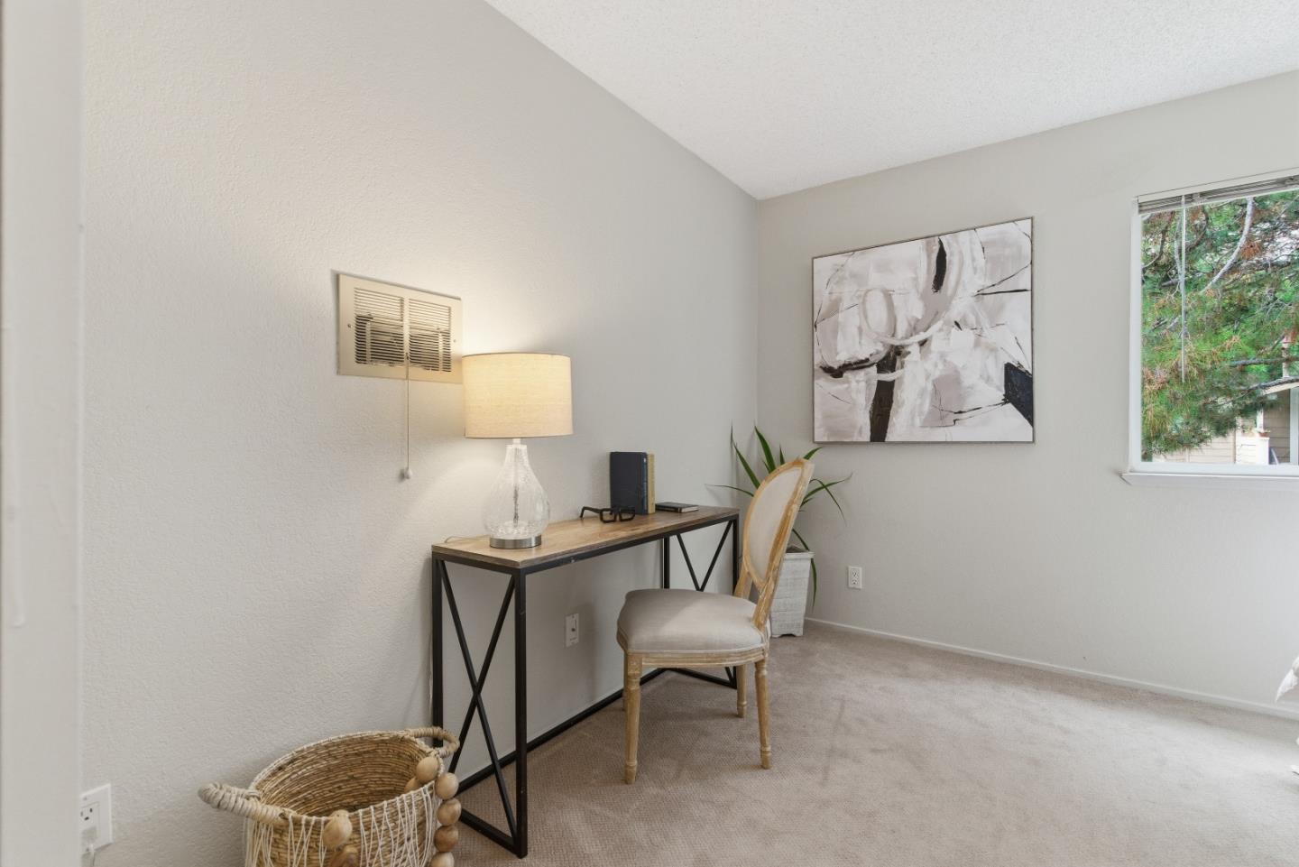 Detail Gallery Image 12 of 37 For 1058 Tekman Dr, San Jose,  CA 95122 - 1 Beds | 1 Baths