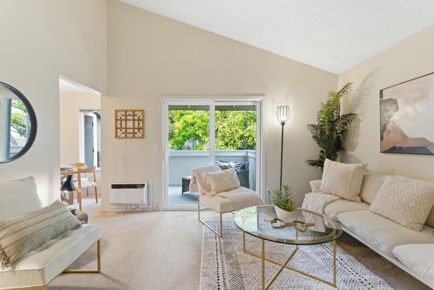 Detail Gallery Image 2 of 37 For 1058 Tekman Dr, San Jose,  CA 95122 - 1 Beds | 1 Baths